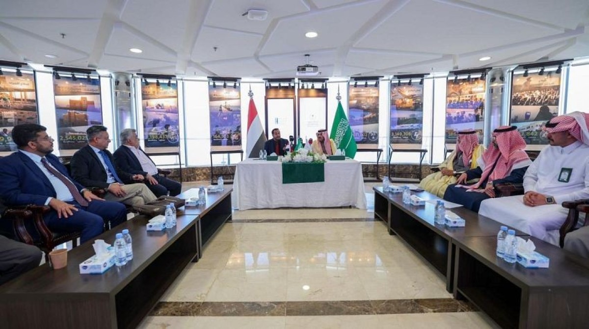 اسرار | البرنامج السعودي يوقع اتفاقية لتنفيذ 9 مشاريع صحية وتعليمية في اليمن ودعم إعادة تأهيل ملعب 22 مايو  بعدن